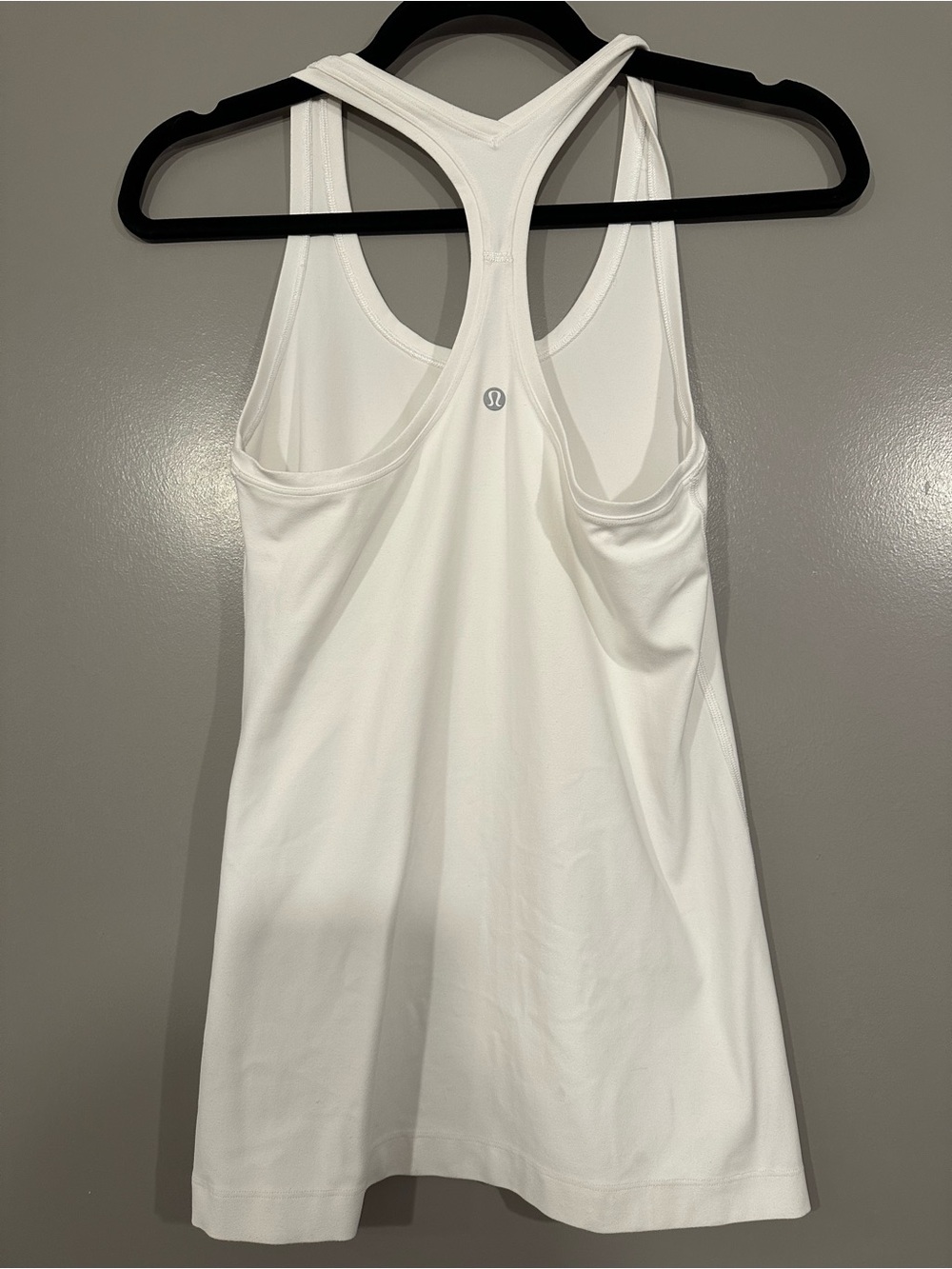 Lululemon Cool Racerback II Nulu Hip-Length Tank in White, Size 6 - Picture 3 of 6